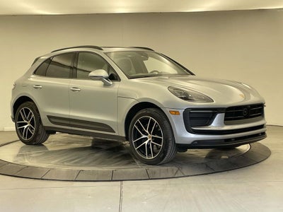 2022 Porsche Macan Base