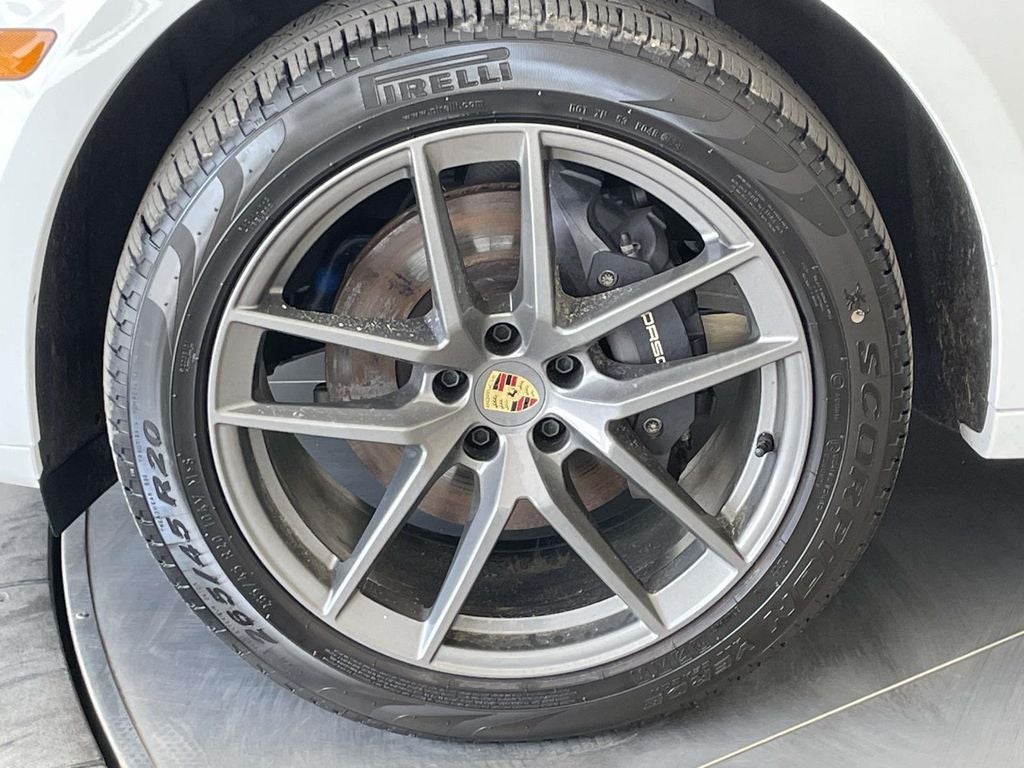 2025 Porsche Macan T