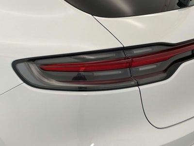 2025 Porsche Macan T