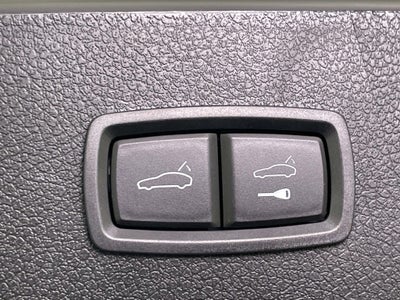 2025 Porsche Macan T