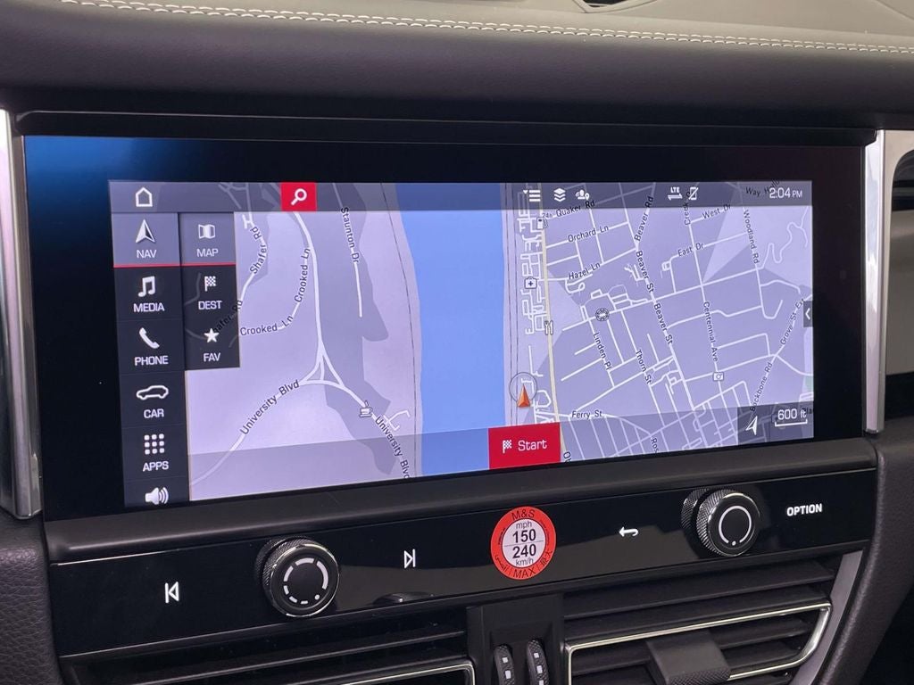 2025 Porsche Macan T