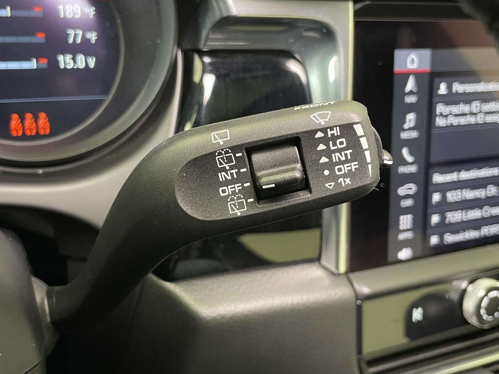 2025 Porsche Macan T