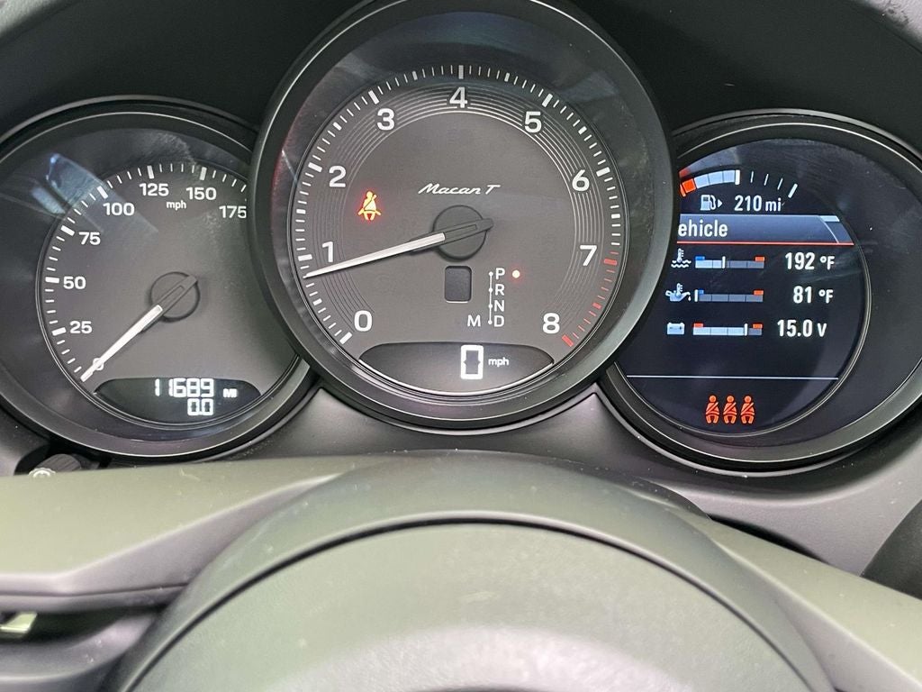 2025 Porsche Macan T