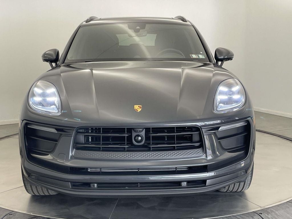 2026 Porsche Macan Base