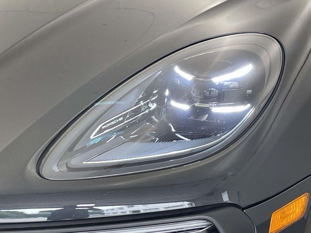 2026 Porsche Macan Base
