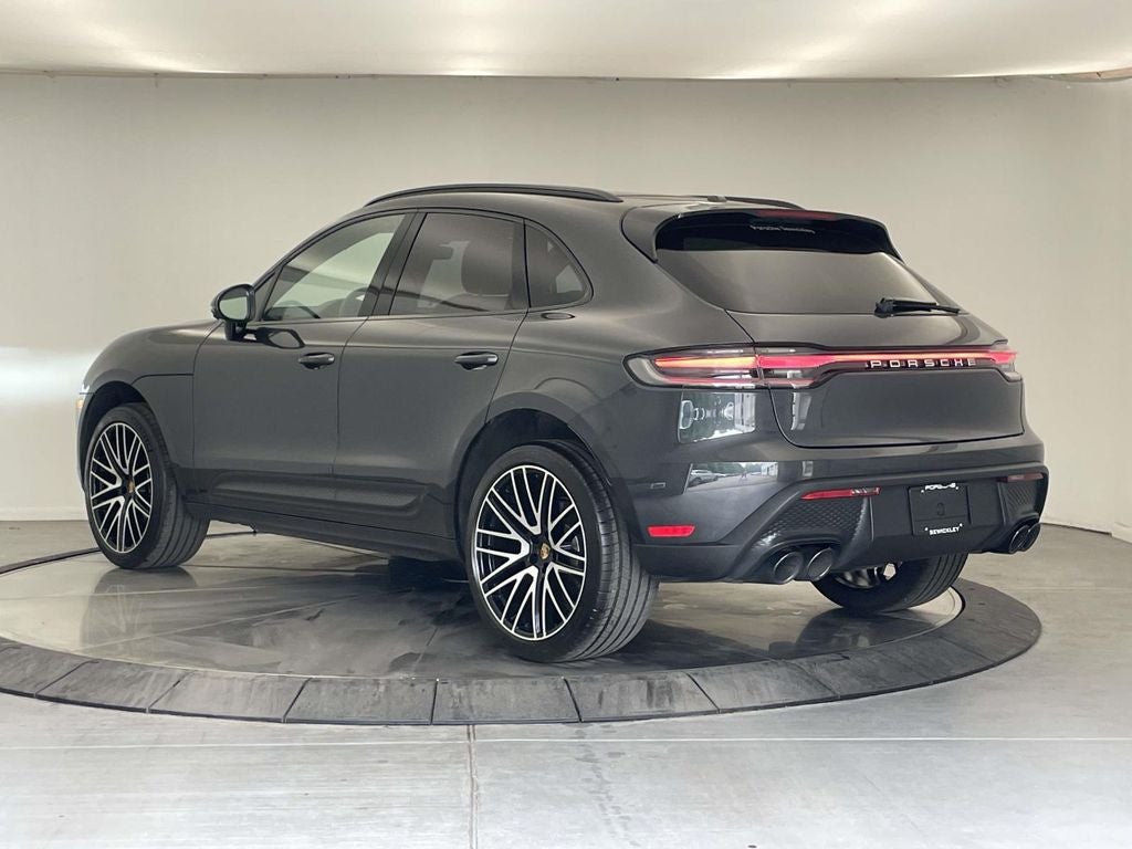 2026 Porsche Macan Base