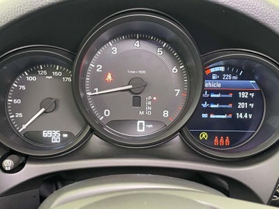 2026 Porsche Macan Base
