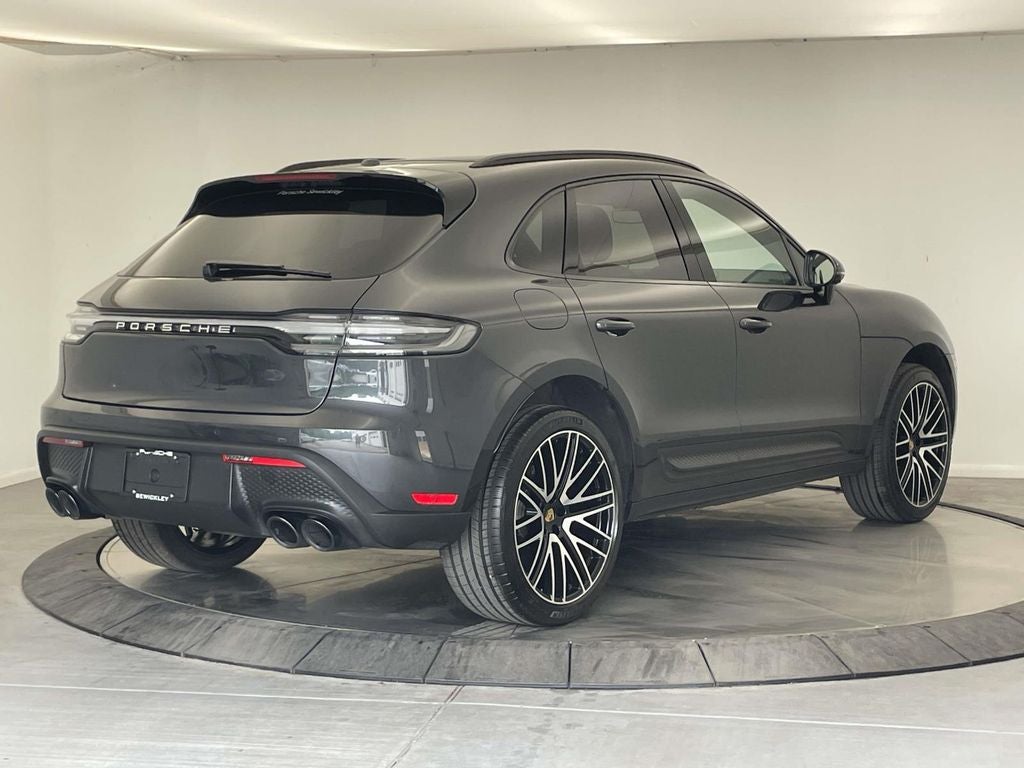 2026 Porsche Macan Base