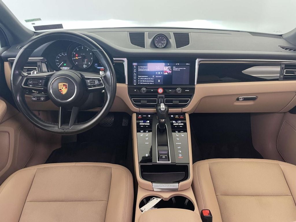 2023 Porsche Macan Base