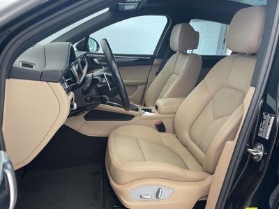 2023 Porsche Macan Base
