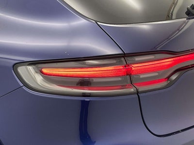 2022 Porsche Macan Base