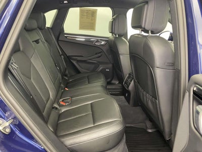 2022 Porsche Macan Base