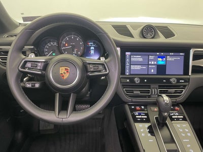 2022 Porsche Macan Base