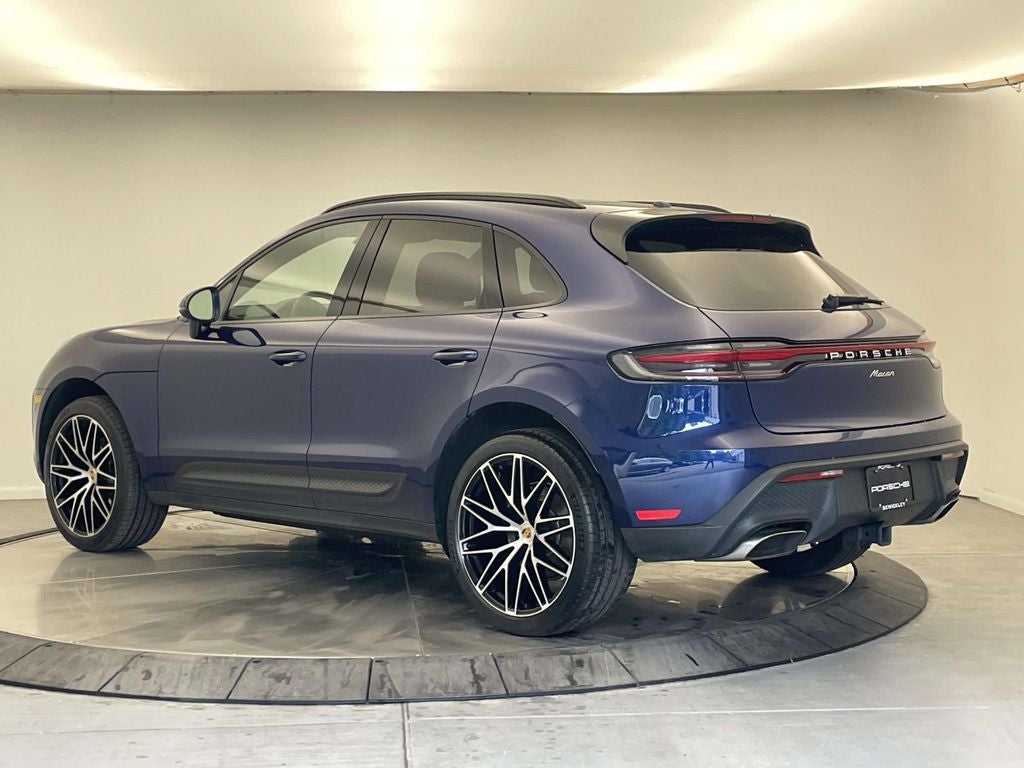 2022 Porsche Macan Base
