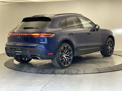 2022 Porsche Macan Base