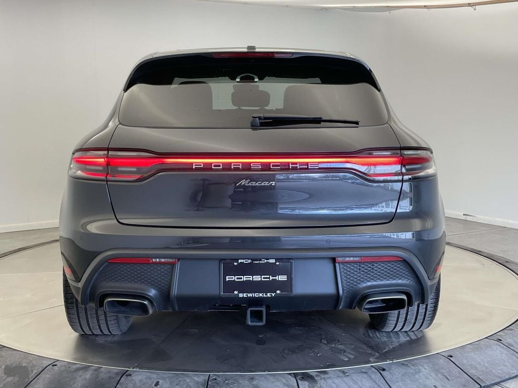 2025 Porsche Macan Base