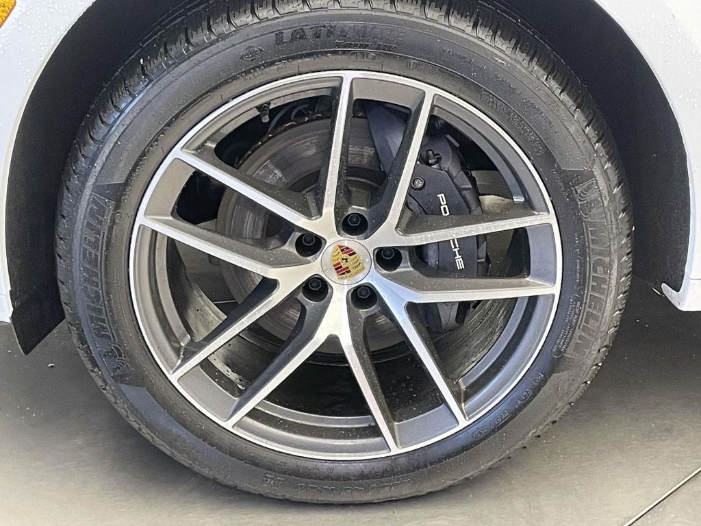 2025 Porsche Macan Base