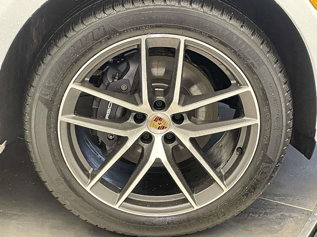 2025 Porsche Macan Base