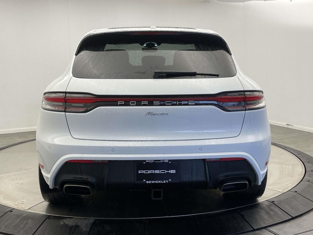 2025 Porsche Macan Base