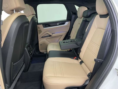 2024 Porsche Cayenne Base