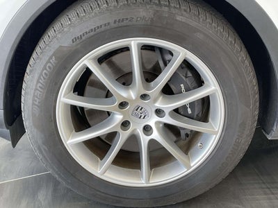 2024 Porsche Cayenne Base