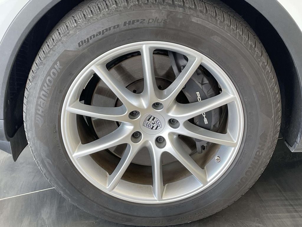2024 Porsche Cayenne Base