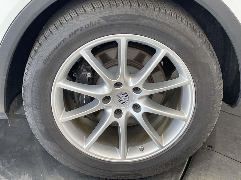 2024 Porsche Cayenne Base