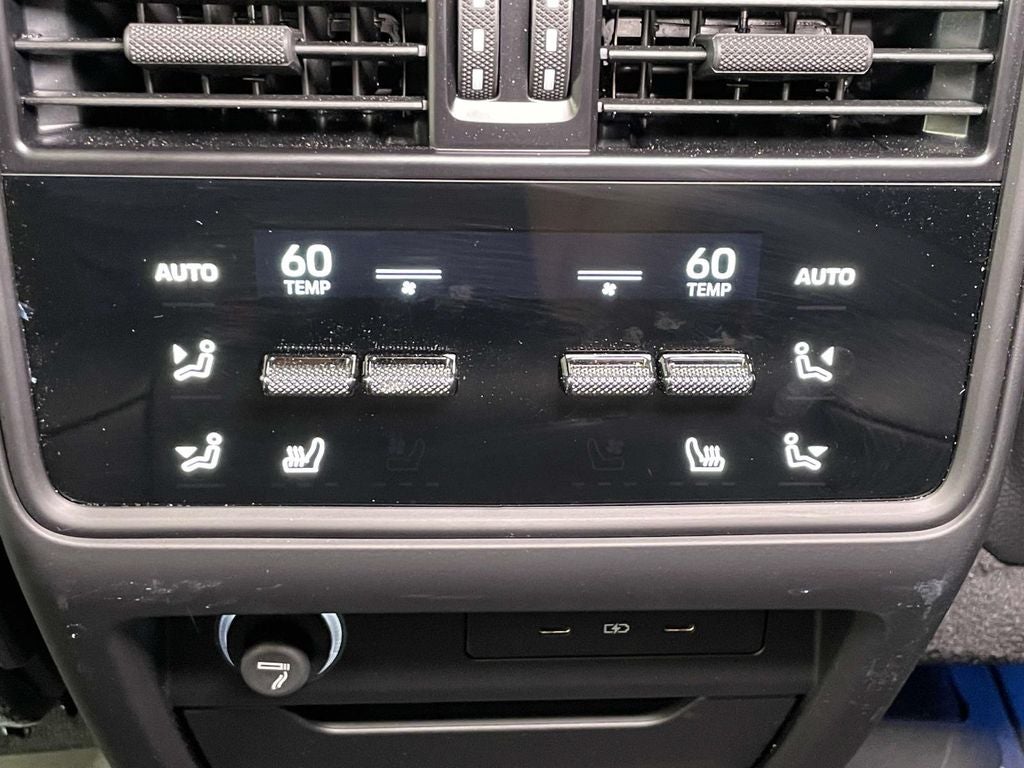 2024 Porsche Cayenne Base