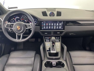 2023 Porsche Cayenne Base