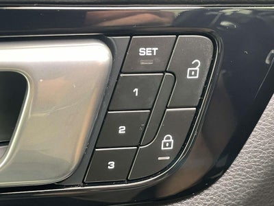 2023 Porsche Cayenne Base