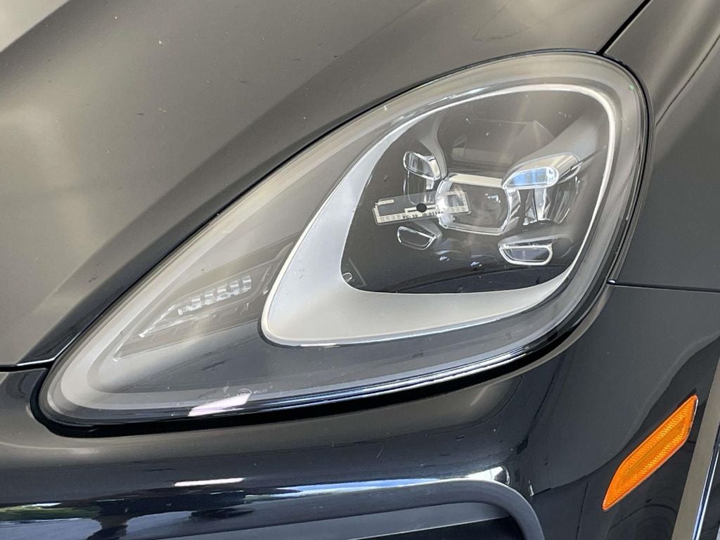 2023 Porsche Cayenne Platinum Edition