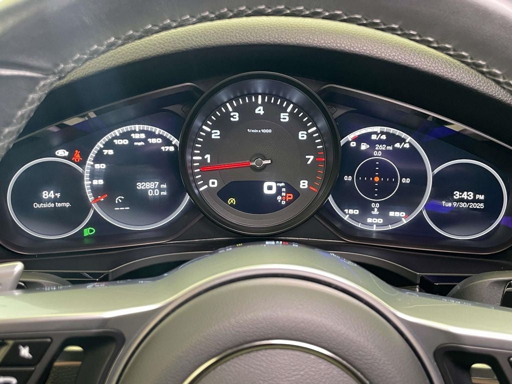 2023 Porsche Cayenne Platinum Edition