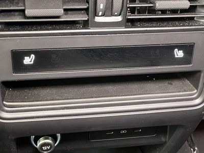 2025 Porsche Cayenne Base