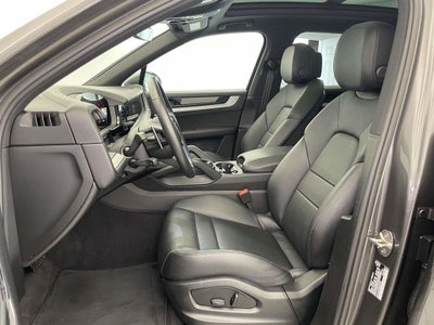 2025 Porsche Cayenne Base