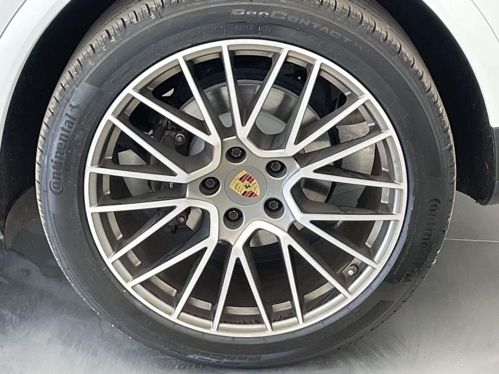 2023 Porsche Cayenne Platinum Edition