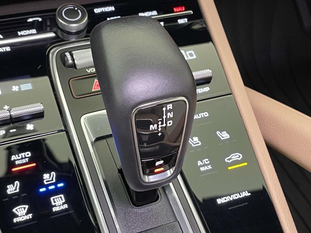 2023 Porsche Cayenne Platinum Edition