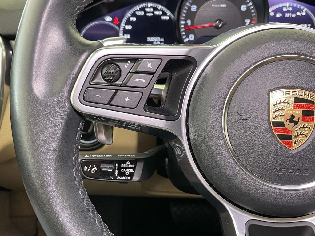 2023 Porsche Cayenne Platinum Edition