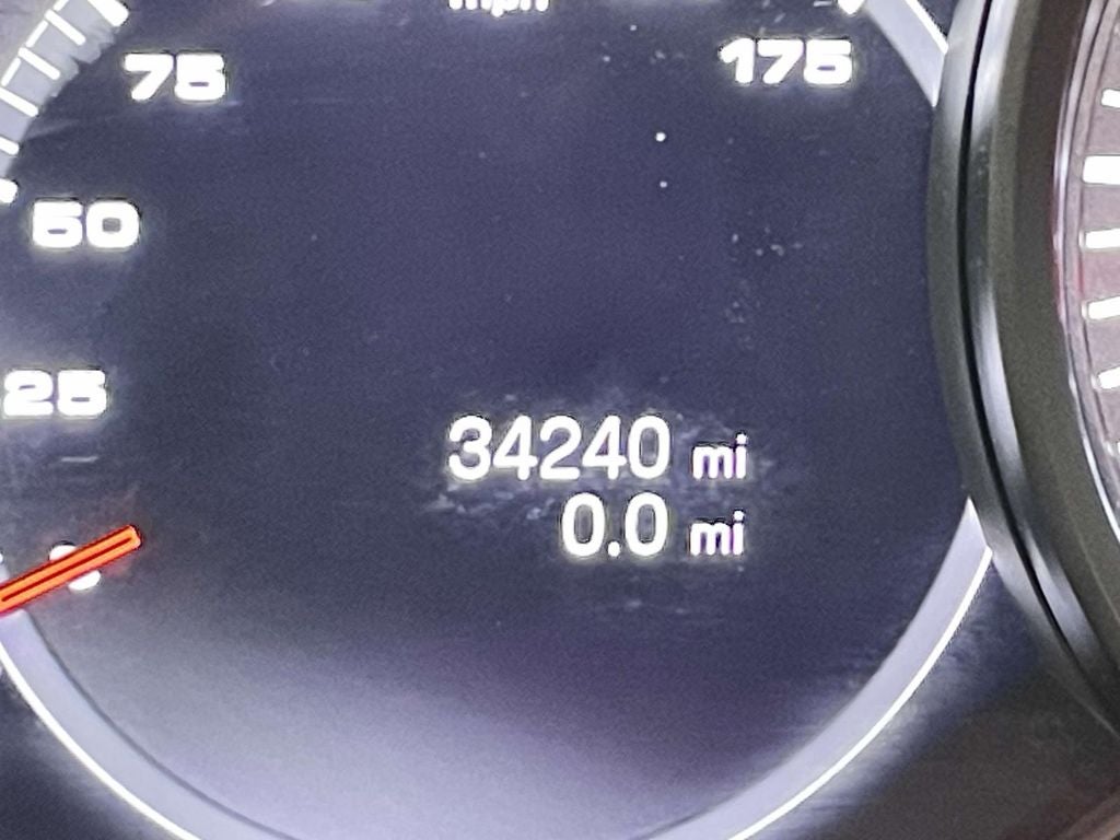 2023 Porsche Cayenne Platinum Edition