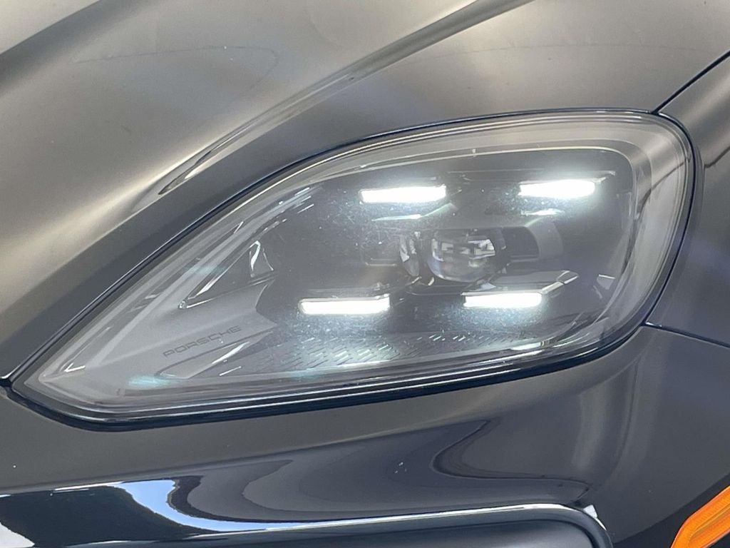 2025 Porsche Cayenne Base