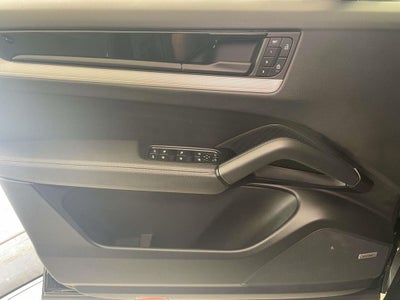 2025 Porsche Cayenne Base