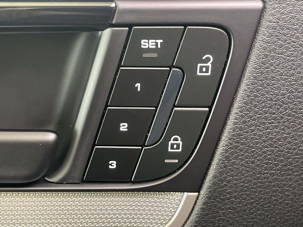 2025 Porsche Cayenne Base