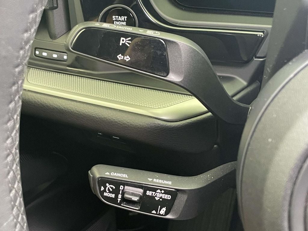 2025 Porsche Cayenne Base