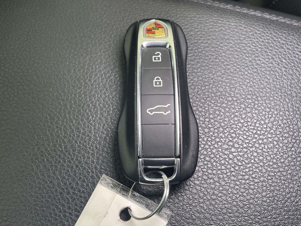 2025 Porsche Cayenne Base