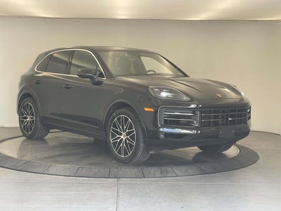 2025 Porsche Cayenne Base