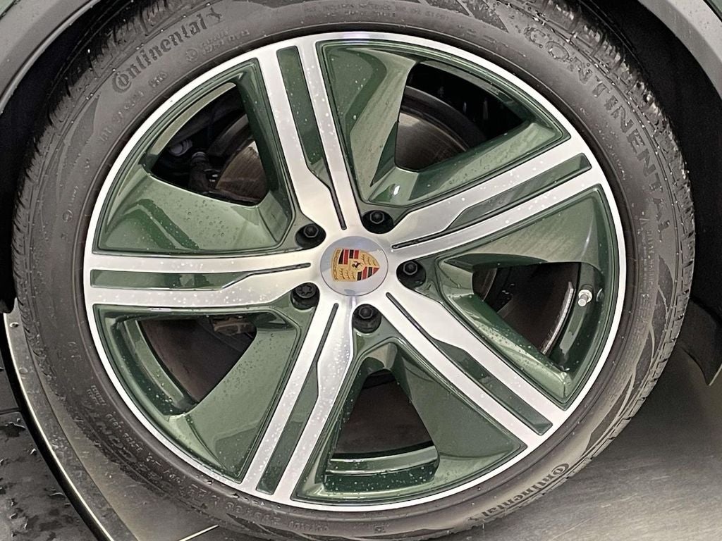 2025 Porsche Macan Electric 4