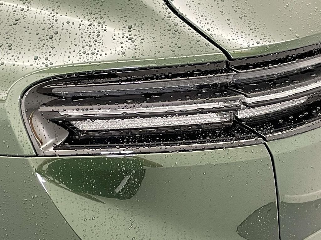 2025 Porsche Macan Electric 4