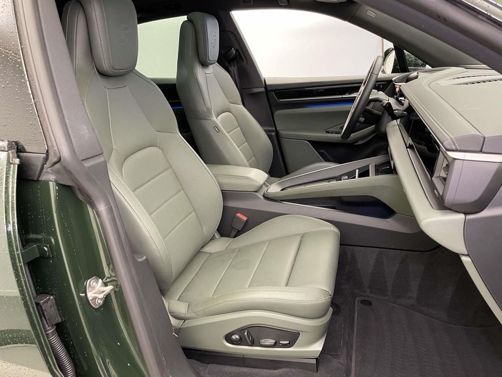 2025 Porsche Macan Electric 4