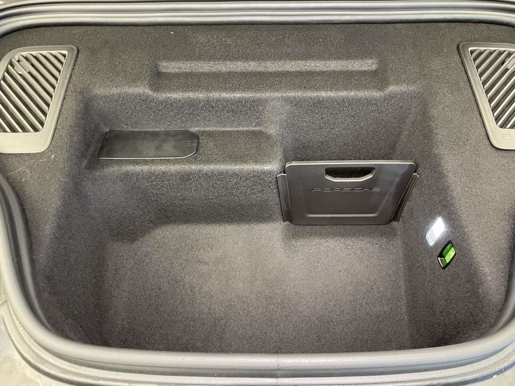 2025 Porsche Macan Electric 4