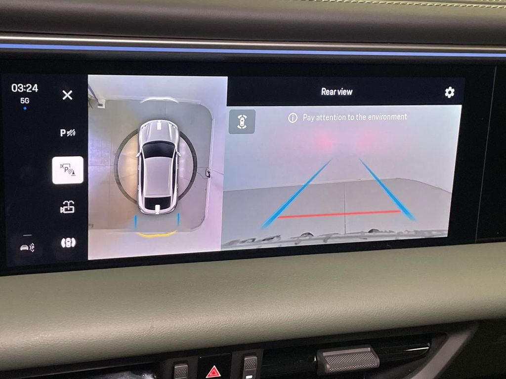 2025 Porsche Macan Electric 4