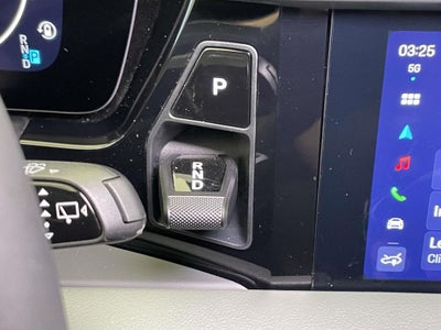 2025 Porsche Macan Electric 4